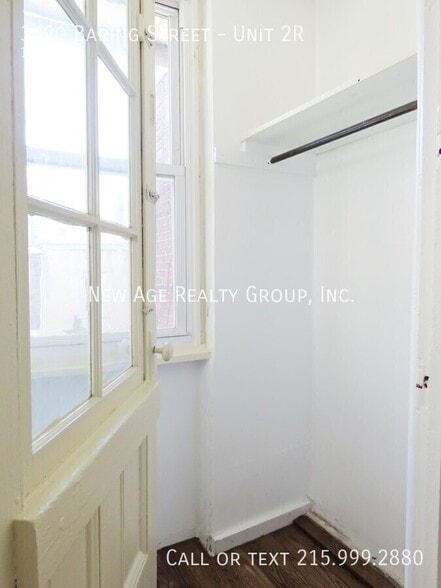 Building Photo - 3620 Baring St