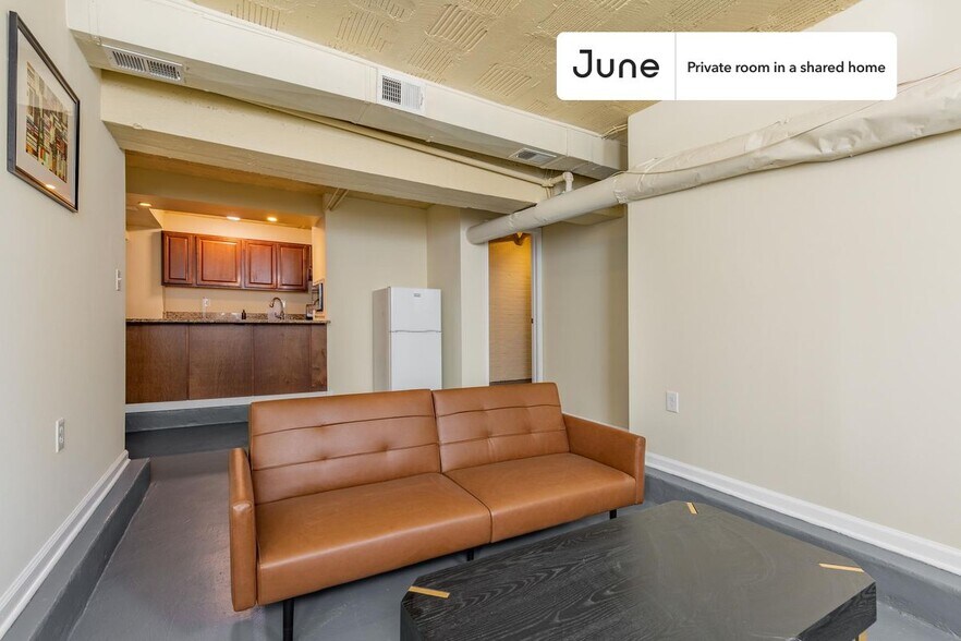 Building Photo - Room in Shared 4 bed/2 bath home in Dupont Circle