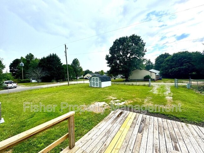 Building Photo - 5248 Oakforest Dr