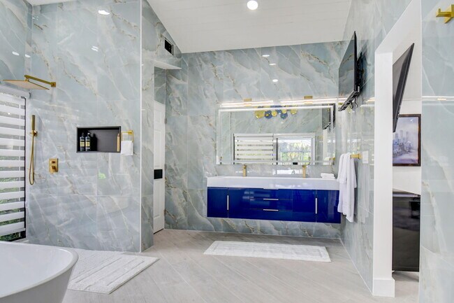 Building Photo - 13302 Doubletree Cir