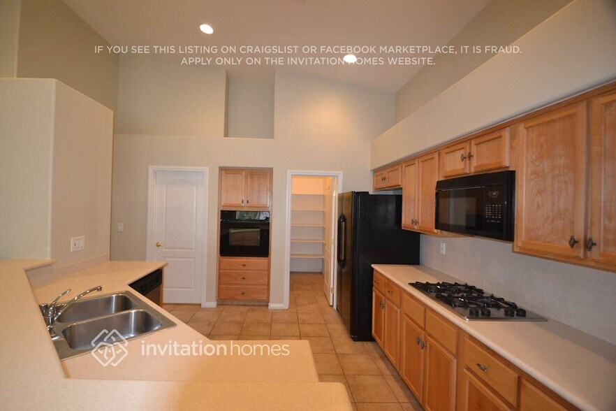 Building Photo - 4148 Demoline Cir