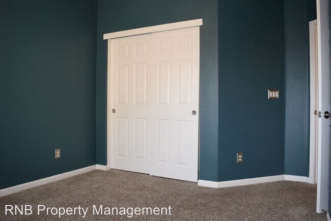 Building Photo - 4 br, 2.5 bath House - 5700 Lavender Court