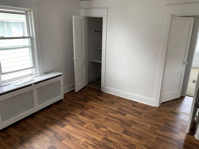 Building Photo - 30 1st St