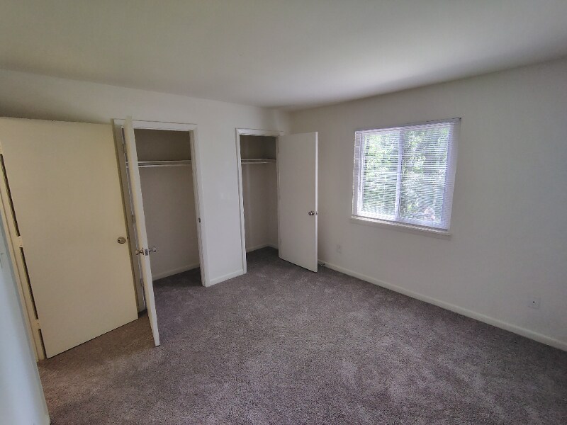 Building Photo - 600 Reusens Rd