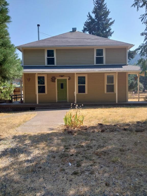 Building Photo - 2401 E Fork Rd