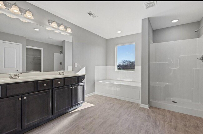 Building Photo - 8037 Driftwood Lp