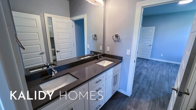 Building Photo - 102 Olde Ml Rd