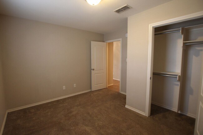 Building Photo - 16988 Loring Ln