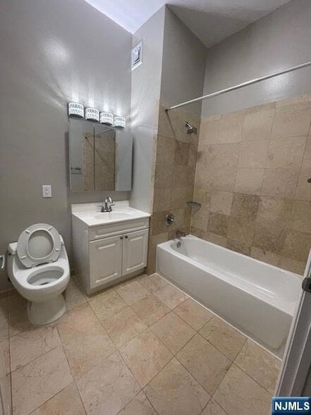 Building Photo - 333 Willow St