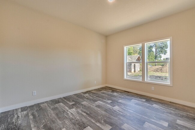 Building Photo - New Single Level Home situated on an active Hazelnut Orchard