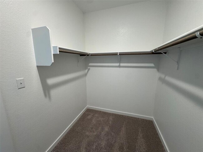 Building Photo - 116 Corn Ln