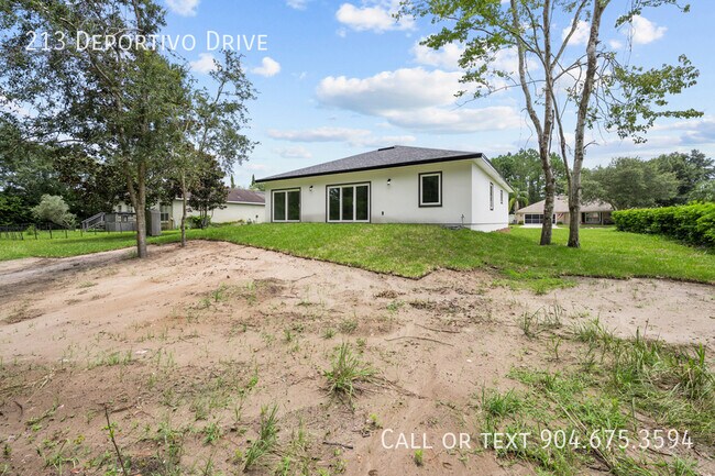 Building Photo - 213 Deportivo Dr