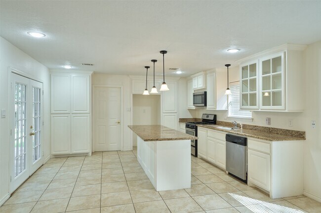 Building Photo - 11616 Timberwild St