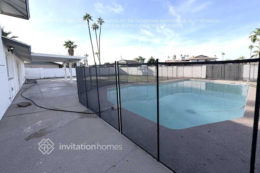 Building Photo - 1628 E Fremont Dr