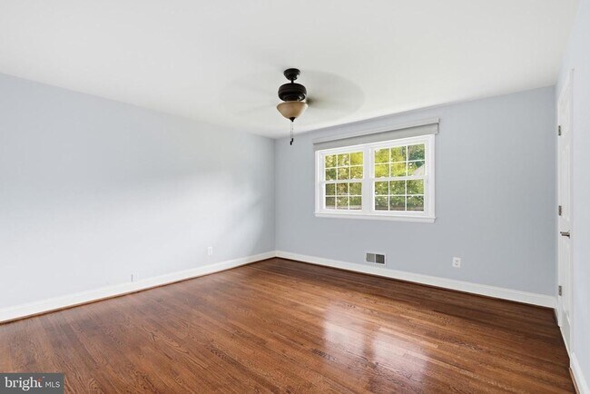 Building Photo - 1719 Melbourne Dr