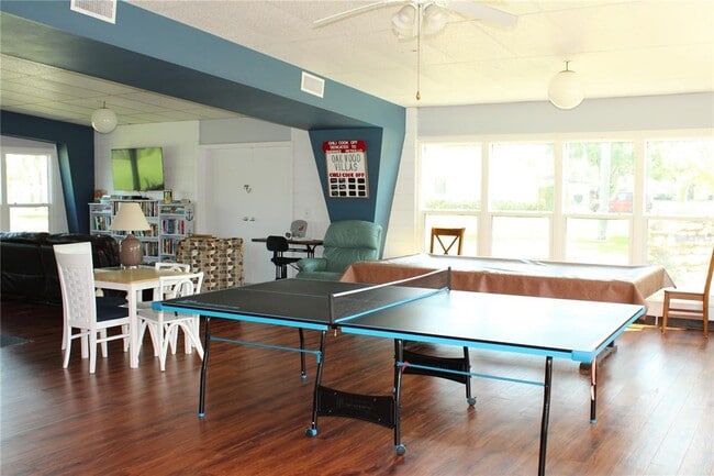 Building Photo - 5062 Live Oak Cir