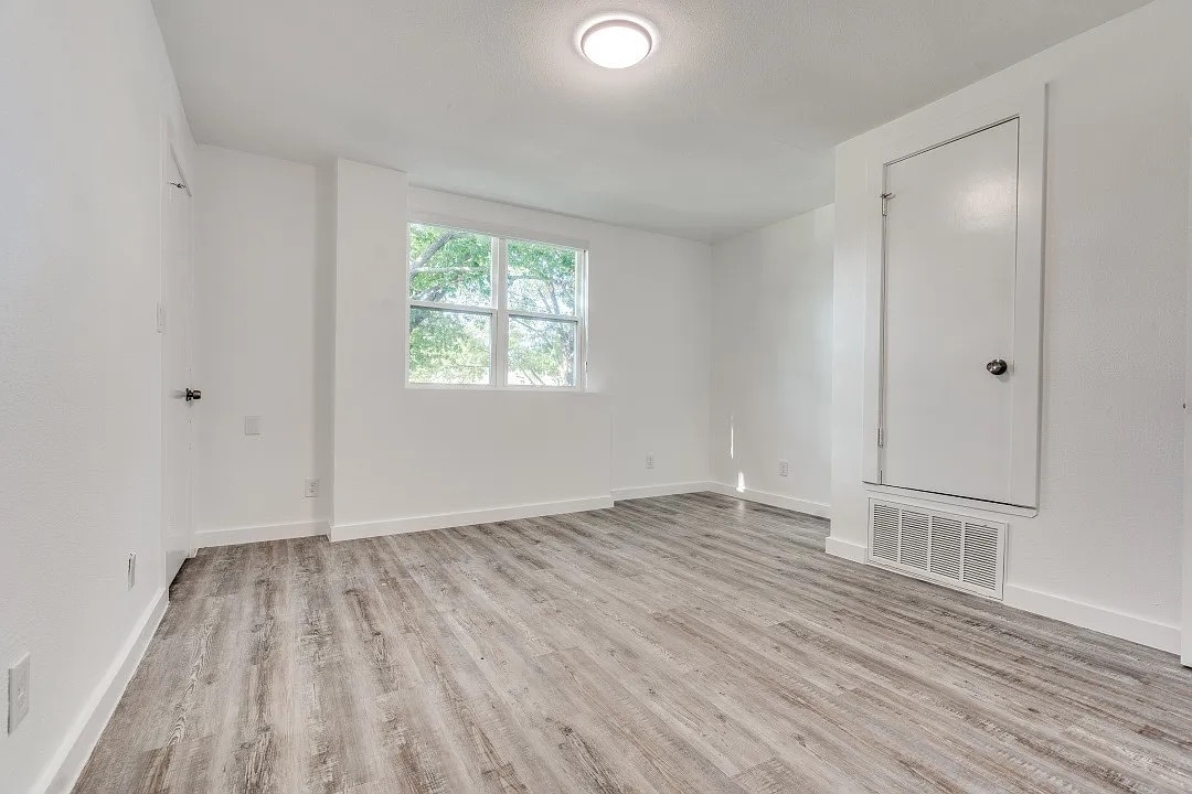 Building Photo - 1805 Boulder Dr