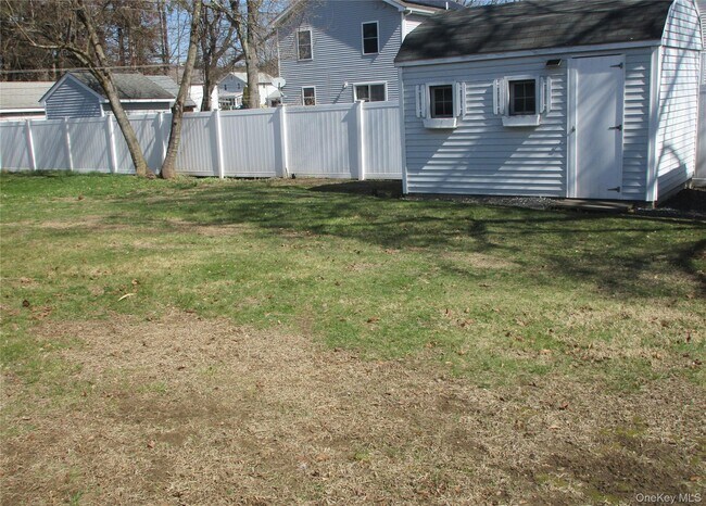 Building Photo - 20 Neversink Ave