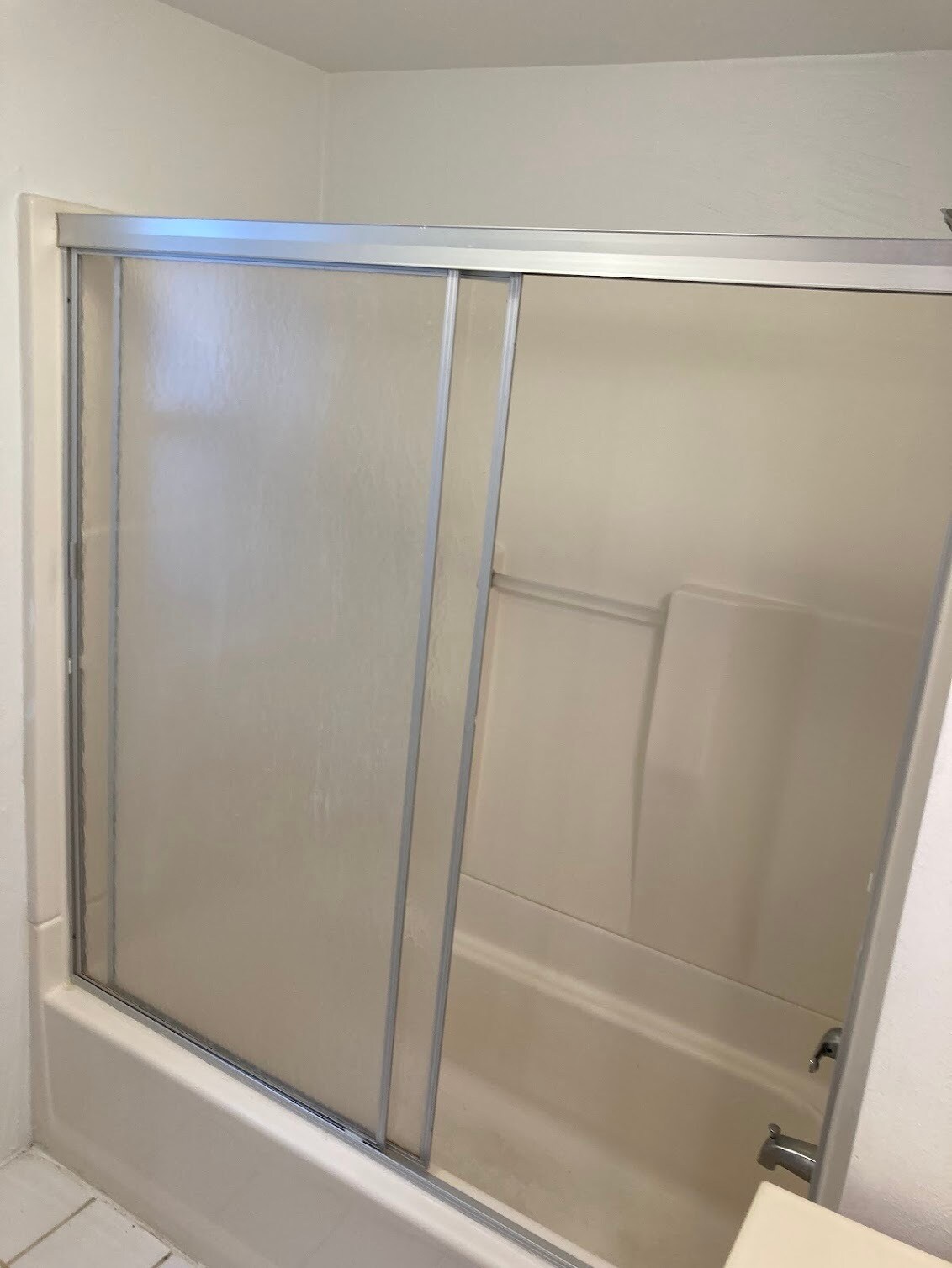 Building Photo - 5819 Bartlett St