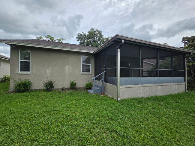 Building Photo - Piedmont Lakes Blvd