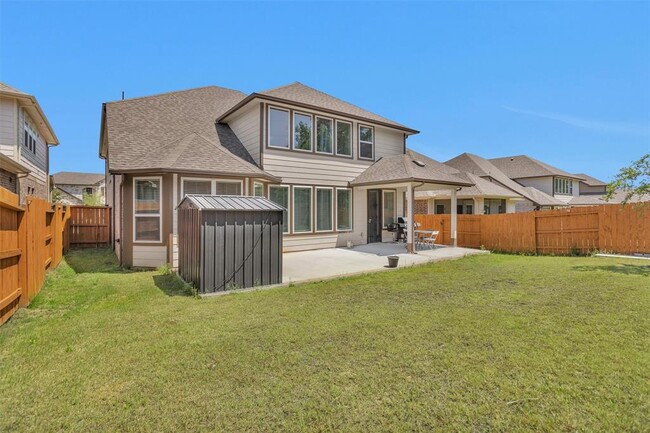 Building Photo - 2058 Woodland Pine Ct