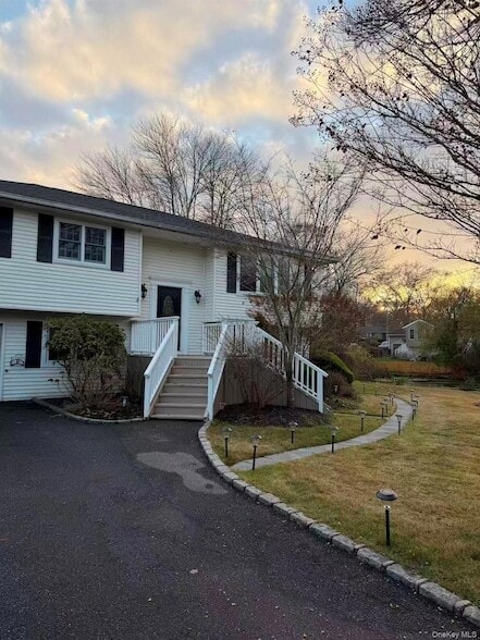 Building Photo - 34 Celia St