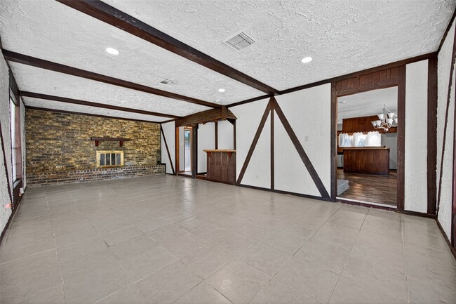 Building Photo - 5414 Spanish Oak Dr