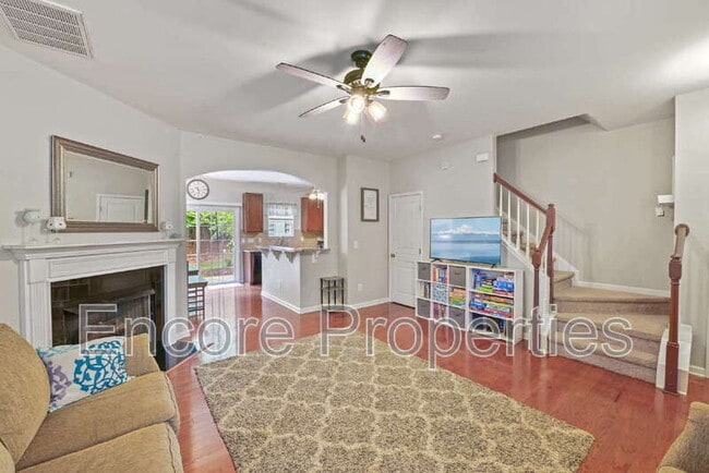 Building Photo - 1007 Denmark Manor Dr