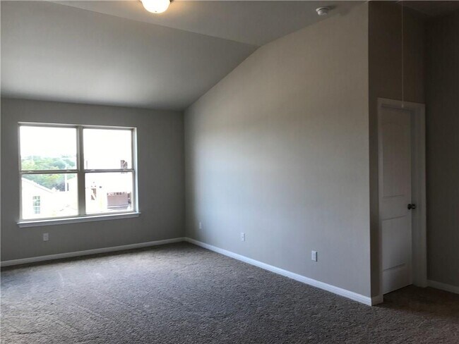 Building Photo - 801 Melda St