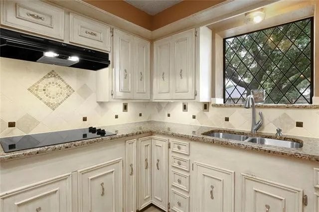 Building Photo - 2403 Blue Cypress Dr