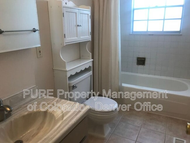 Building Photo - 9493 W Columbia Pl