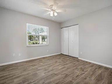Building Photo - Beautiful Valrico Home | No Carpet + Screened Patio + Bonus Room