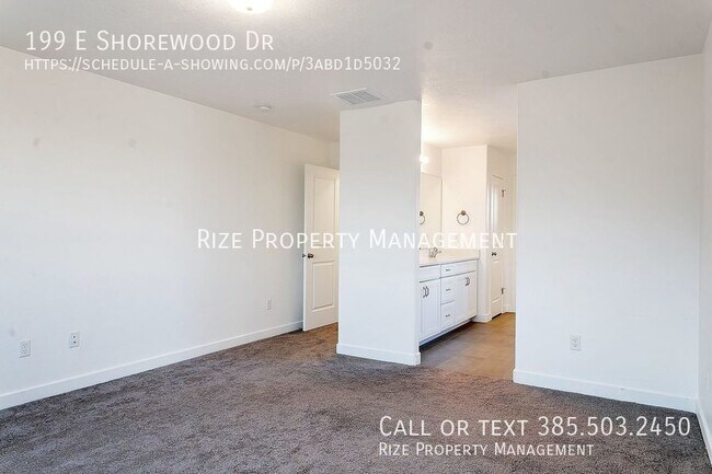 Building Photo - 199 E Shorewood Dr