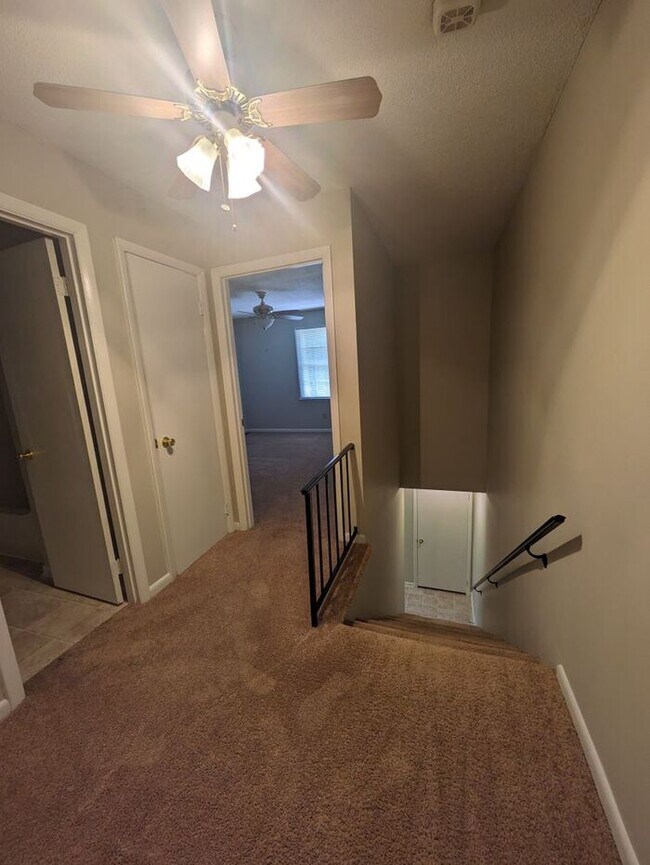 Building Photo - 2BD/1.5BA Townhome at Francescan Terrace
