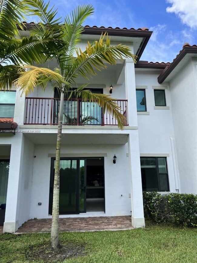 Building Photo - 11539 SW 13th Dr