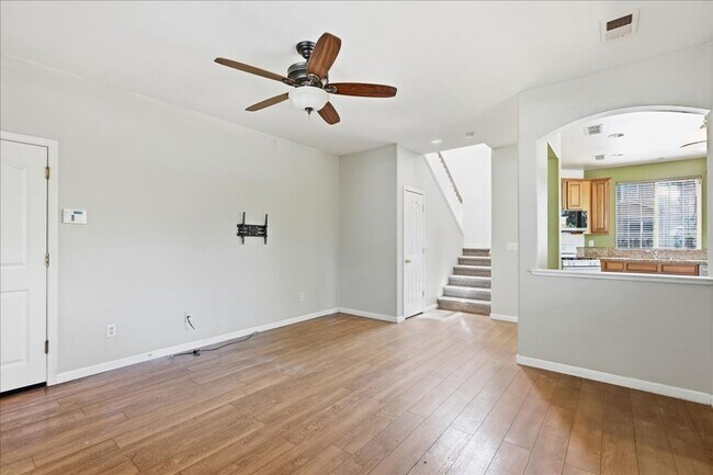 Building Photo - 2803 Crested St