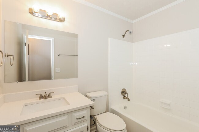 Building Photo - 125 Whitney Way