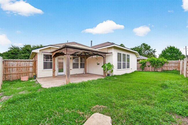 Building Photo - 16107 Hitching Post Ct