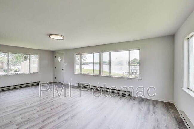 Building Photo - 8349 Bear Creek Dr