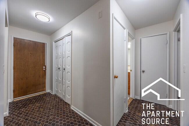 Building Photo - 2300 N Harlem Ave