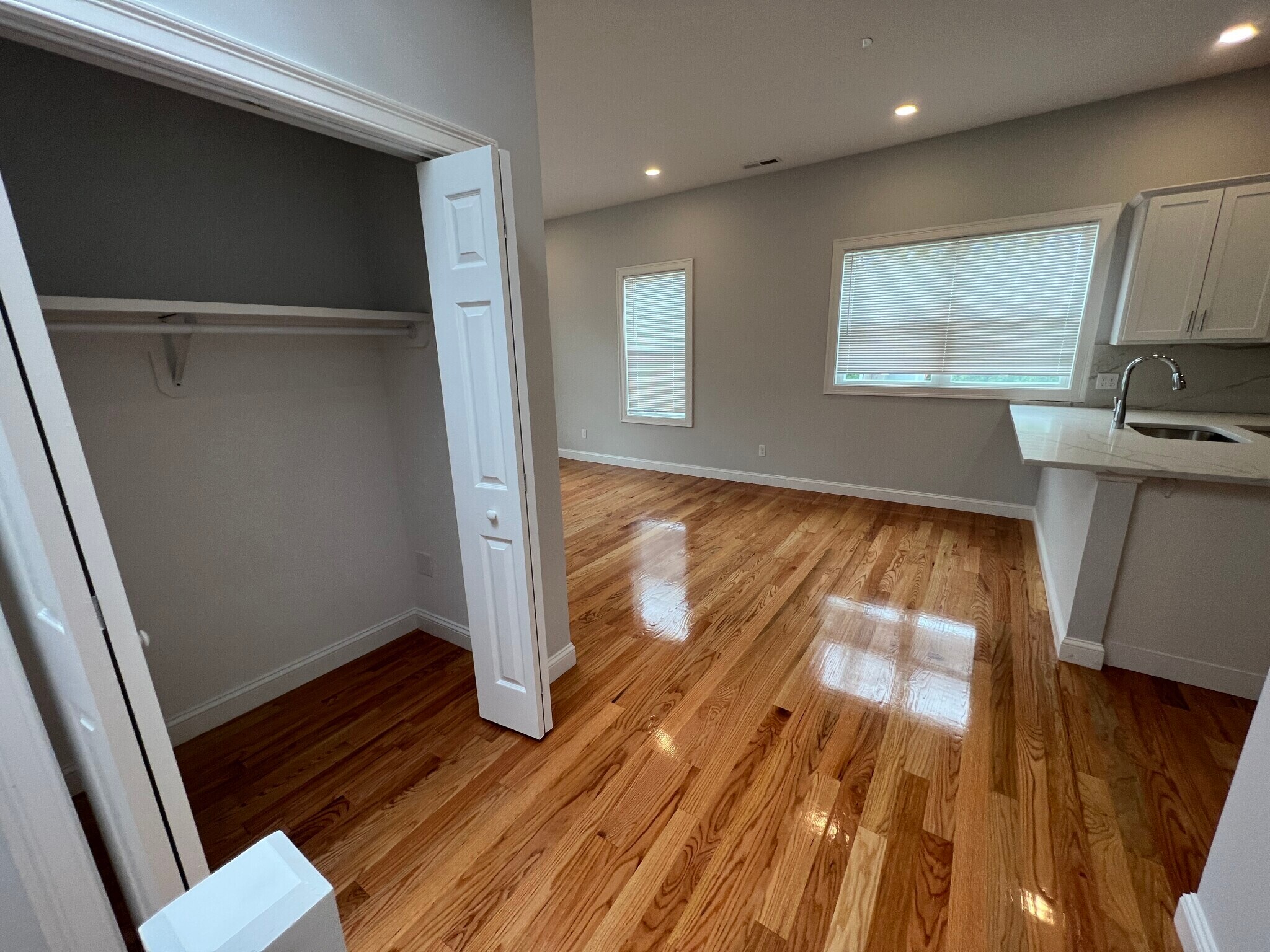 Building Photo - 130 Cross St