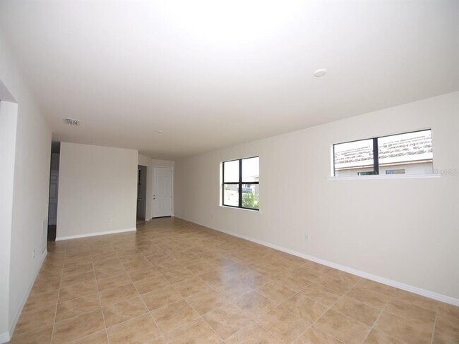 Building Photo - 19224 Isadora St