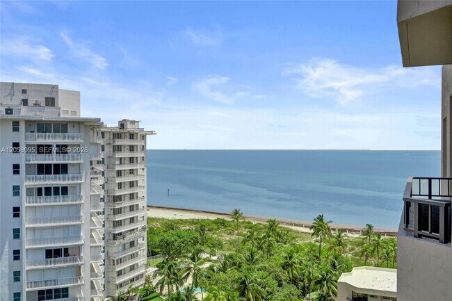 Building Photo - 251 Crandon Blvd