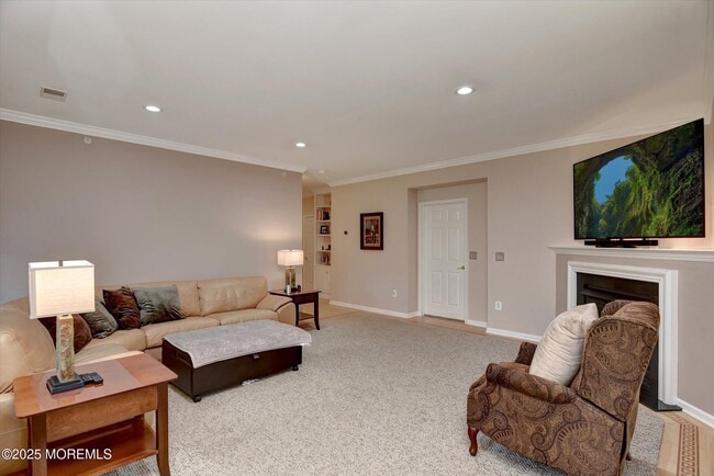 Building Photo - 594 St Andrews Pl