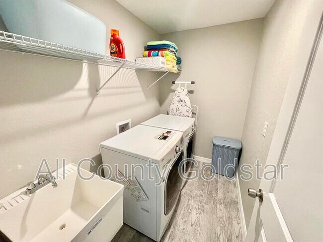 Building Photo - 6253 Magee St