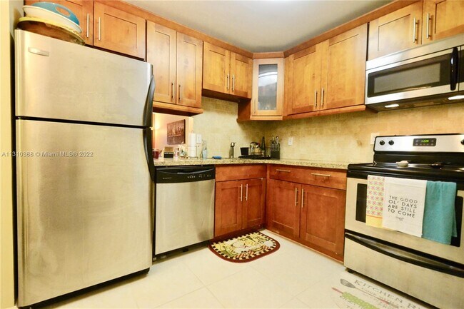 Primary Photo - 7850 Camino Real