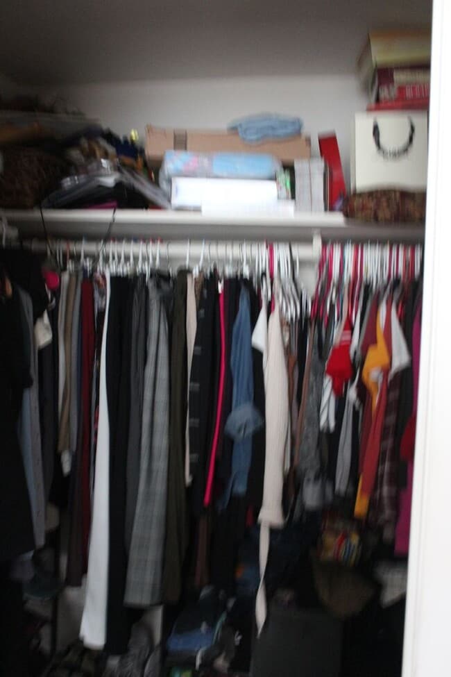 Building Photo - 2630 - YEAA SFH