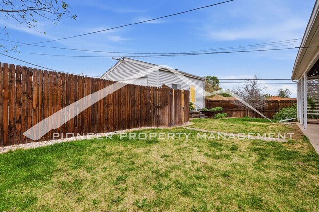 Building Photo - Updated Home on Corner Lot with Beautiful Landscaping!