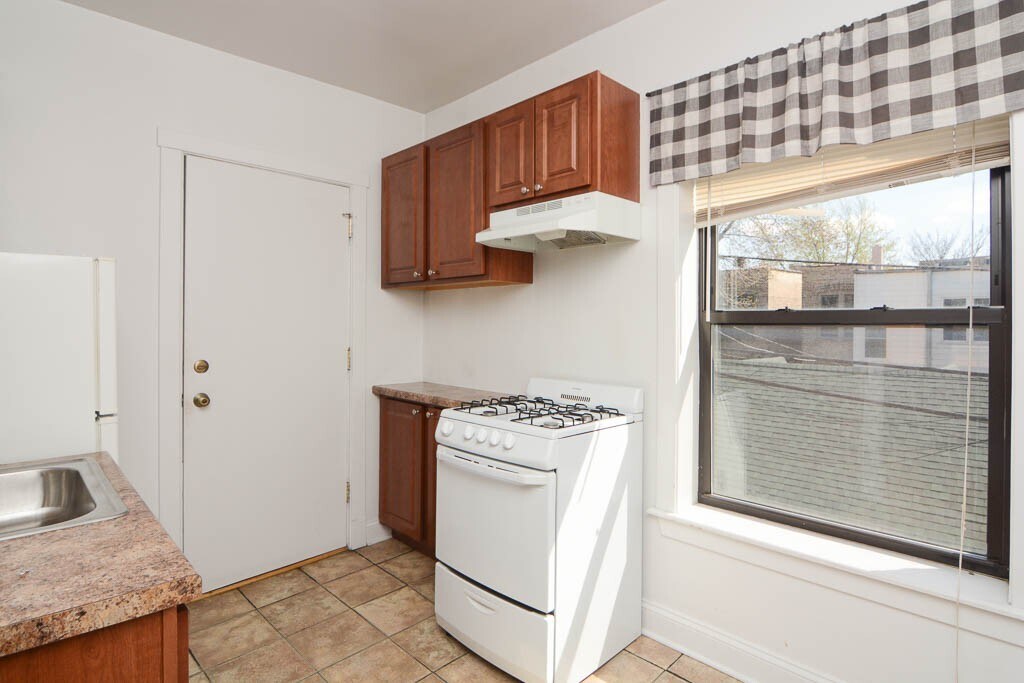 Building Photo - 2617 N Spaulding Ave