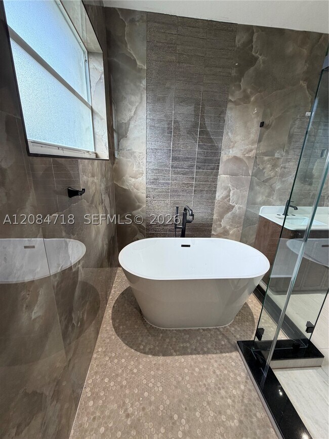 Building Photo - 14044 SW 54th St